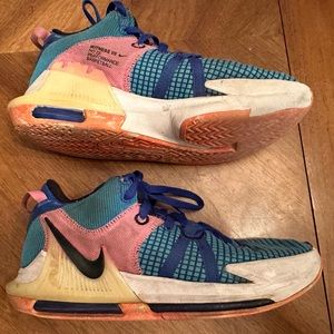 Men’s Nike basketball shoes